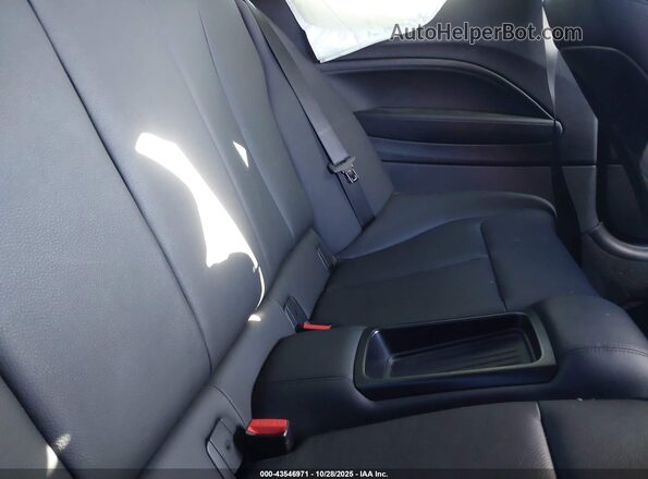 WBA2J5C5XJVB27773 2018 BMW M2 Серый Вид наклейки с VIN-кодом