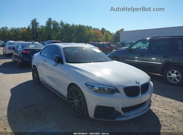 WBA2J7C53KVD61251 2019 BMW M2 Белый Передняя правая четверть