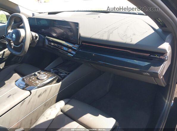 WBA43FJ06TCV83202 2026 BMW OTHER Black Front interior view