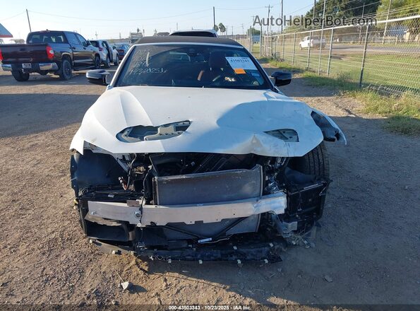 WBA73DB06SCU37896 2025 BMW M4 White Սալոնի հետևի տեսք