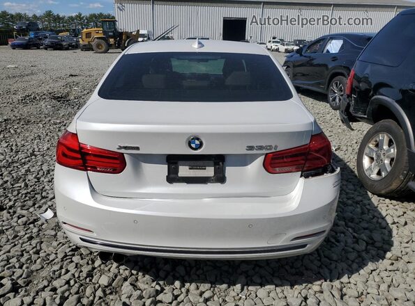 WBA8D9G59HNU60864 2017 BMW OTHER White Вид ззаду
