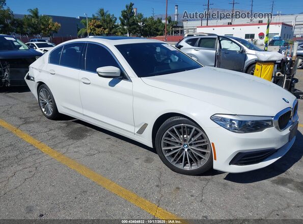 WBAJR3C0XLWW77921 2020 BMW OTHER White Передня права чверть