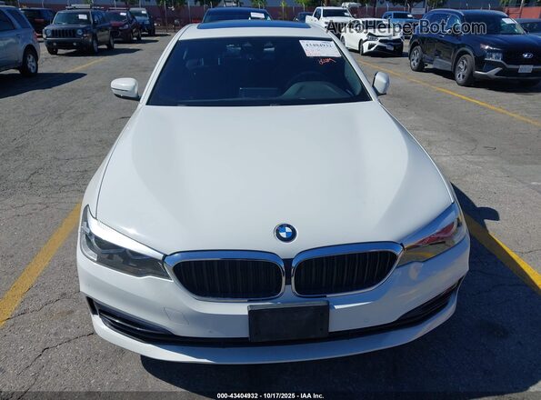 WBAJR3C0XLWW77921 2020 BMW OTHER White Вид задньої частини салону