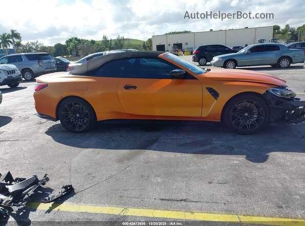 WBS33BA09RCR85529 2024 BMW M4 Оранжевый Панорамный вид салона 360°