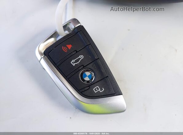 WBS33HJ01SFT93064 2025 BMW M3 Белый Вид панели приборов