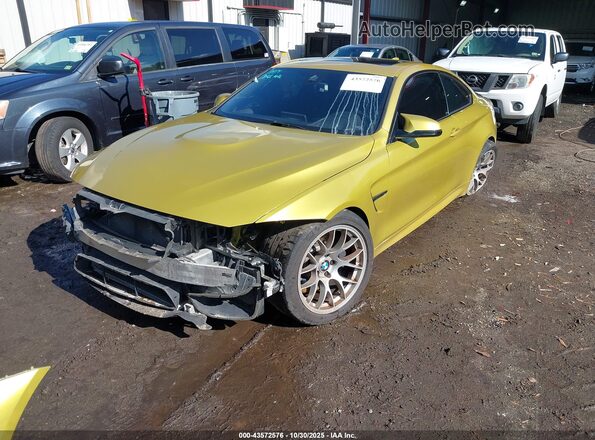 WBS3R9C36HA014349 2017 BMW M4 Желтый Передняя левая четверть