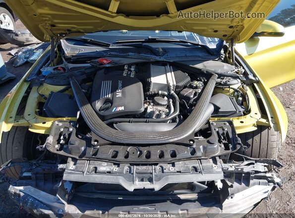 WBS3R9C36HA014349 2017 BMW M4 Желтый Вид сзади