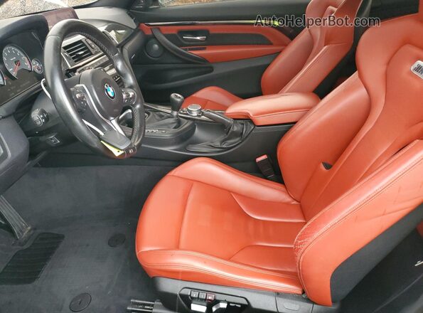 WBS3R9C53HK709559 2017 BMW M4 White Widok wnętrza z przodu