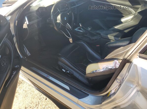 WBS3R9C5XGK338642 2016 BMW M4 Silver Widok deski rozdzielczej