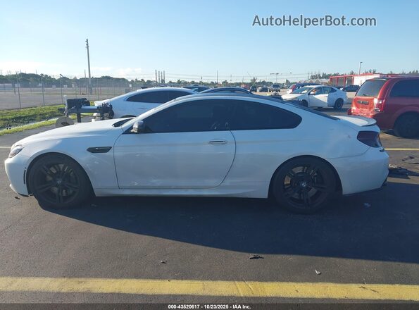 WBS6J9C56GD934694 2016 BMW M6 Белый Вид задней части салона