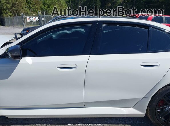WBS83FK07SCT35809 2025 BMW M5 Белый 