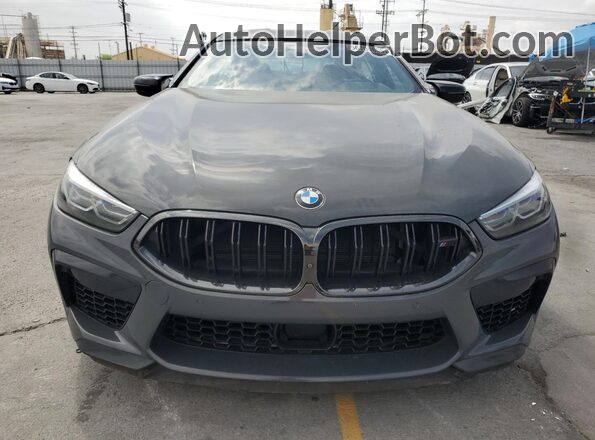 WBSGV0C0XNCJ05560 2022 BMW M8 Gray Widok z przodu