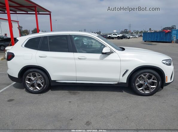 WBX47DP08RN268310 2024 BMW X3 Белый Вид задней части салона
