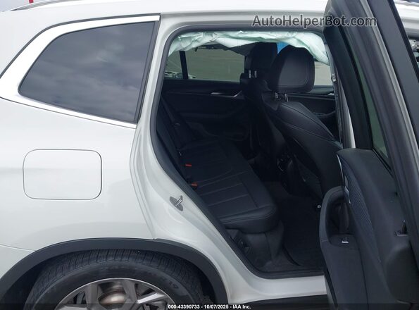 WBX47DP08RN268310 2024 BMW X3 Белый Вид наклейки с VIN-кодом