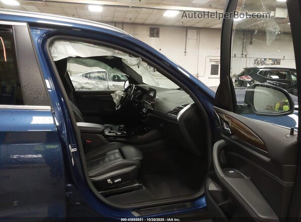 WBX57DP0XNN150905 2022 BMW X3 Синий Вид салона спереди
