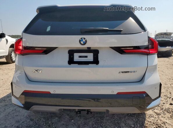 WBX73EF00S5105267 2025 BMW X1 Белый Вид сзади