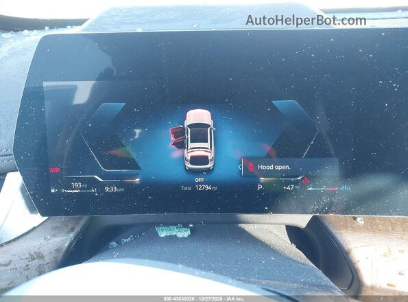 WBX73EF03S5048871 2025 BMW X1 Белый Вид задних сидений
