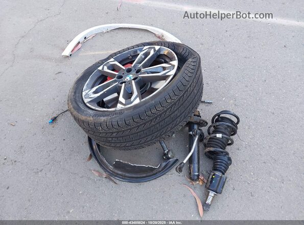 WBX73EF06S5344404 2025 BMW X1 White ხელსაწყოთა პანელის ხედი