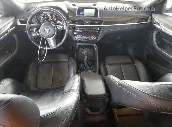 WBXYJ3C32JEJ84033 2018 BMW X2 Синий Вид панели приборов