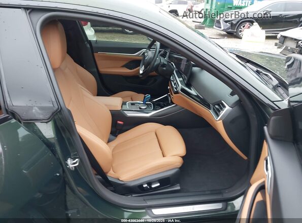 WBY43AW03PFP63447 2023 BMW I4 Green Widok wnętrza z przodu