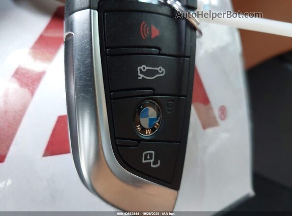 WBY43AW03PFP63447 2023 BMW I4 Green Widok deski rozdzielczej