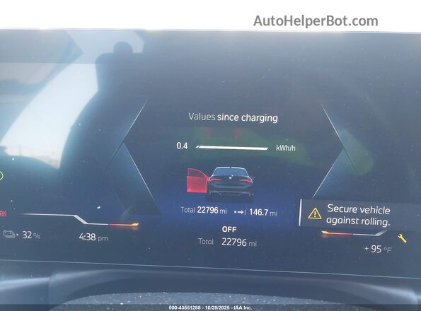WBY73AW09PFR30259 2023 BMW I4 Black Widok tylnych siedzeń