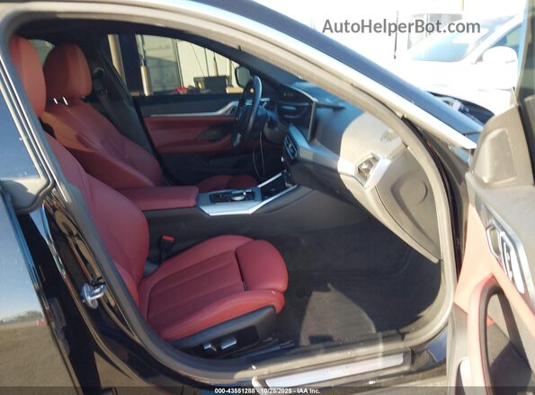 WBY73AW09PFR30259 2023 BMW I4 Black Widok wnętrza z przodu