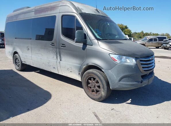 WCDPF1CD1KT002037 2019 FREIGHTLINER SPRINTER 2500 Gray Передня права чверть