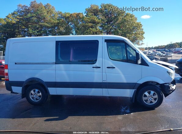 WD3PE7DD0GP270587 2016 MERCEDES-BENZ SPRINTER White Widok wnętrza z tyłu