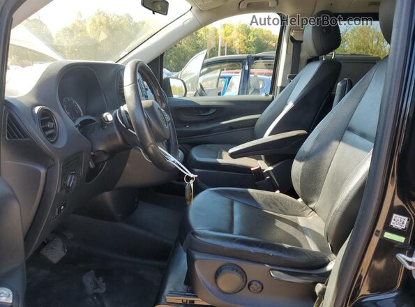 WD4PG2EE2J3454850 2018 MERCEDES-BENZ METRIS Черный Вид салона спереди