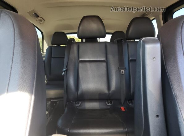 WD4PG2EE2J3454850 2018 MERCEDES-BENZ METRIS Черный Вид задних сидений
