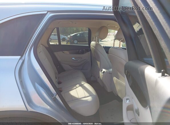 WDC0G4KB6GF104303 2016 MERCEDES-BENZ GLC 300 Light Blue Вид наклейки с VIN-кодом