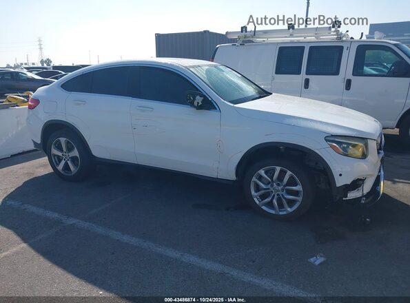 WDC0J4KB6KF570081 2019 MERCEDES-BENZ GLC 300 COUPE Белый Передняя правая четверть