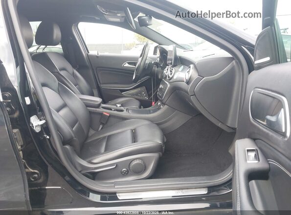 WDCTG4EB0GJ194229 2016 MERCEDES-BENZ GLA 250 Black Вид салону спереду