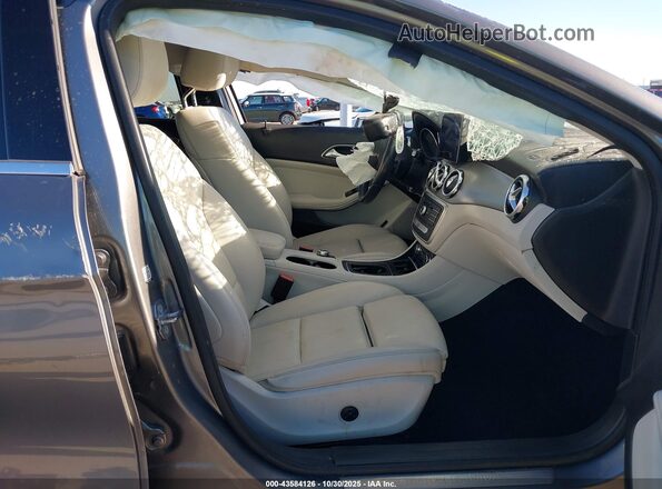 WDCTG4EB0KJ551238 2019 MERCEDES-BENZ GLA 250 Gray Вид салону спереду