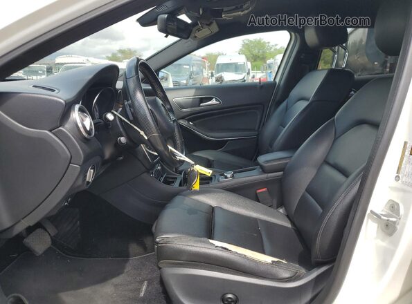WDCTG4EB1GJ193560 2016 MERCEDES-BENZ GLA Белый Вид салона спереди