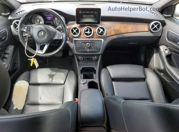 WDCTG4EB1GJ193560 2016 MERCEDES-BENZ GLA Белый Вид панели приборов