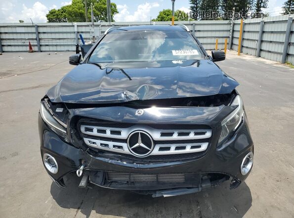 WDCTG4EB1JJ431222 2018 MERCEDES-BENZ GLA Black Դիմացի տեսք
