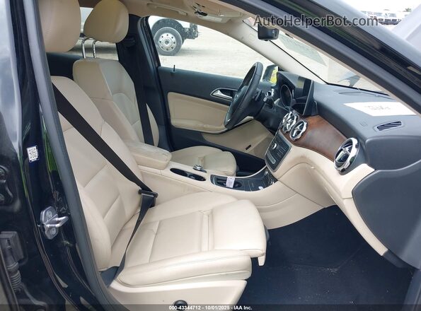 WDCTG4EB1LU021246 2020 MERCEDES-BENZ GLA 250 Black Front interior view