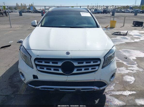 WDCTG4EB3KJ636767 2019 MERCEDES-BENZ GLA 250 Белый Вид щитка приборов