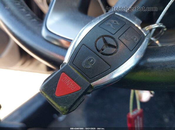 WDCTG4EB7HJ348906 2017 MERCEDES-BENZ GLA 250 Черный Вид панели приборов
