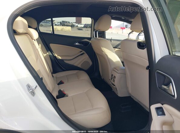 WDCTG4EB8GJ212203 2016 MERCEDES-BENZ GLA 250 Белый Вид наклейки с VIN-кодом