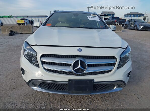 WDCTG4EB8GJ212203 2016 MERCEDES-BENZ GLA 250 Белый Вид щитка приборов