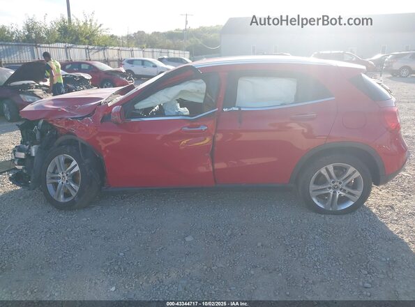 WDCTG4GB6LJ689915 2020 MERCEDES-BENZ GLA 250 Red Панорамний вид салону 360°