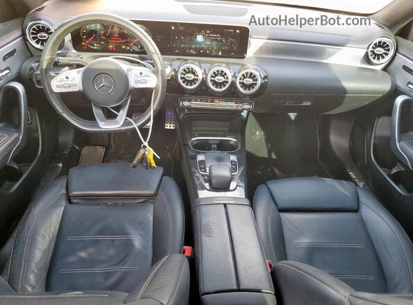 WDD3G4EB1LW038628 2020 MERCEDES-BENZ A Черный Вид панели приборов