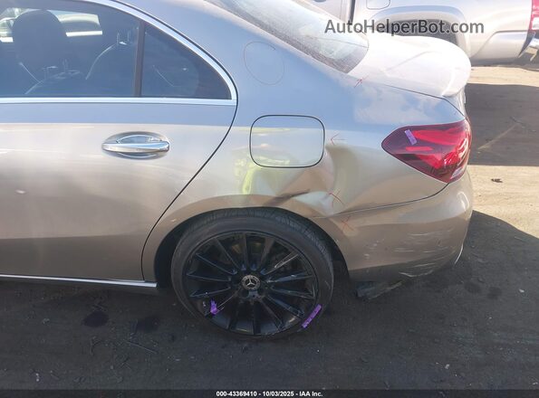 WDD3G4EB7KW020486 2019 MERCEDES-BENZ A 220 Серый Вид спереди