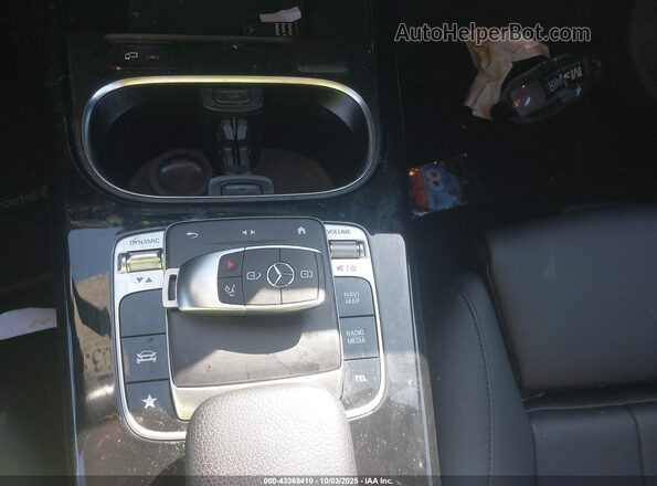 WDD3G4EB7KW020486 2019 MERCEDES-BENZ A 220 Серый Вид панели приборов