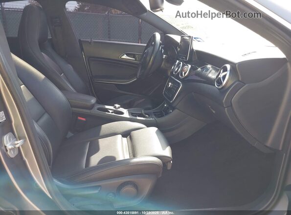 WDDSJ4EB3GN360194 2016 MERCEDES-BENZ CLA 250 Gray Front interior view