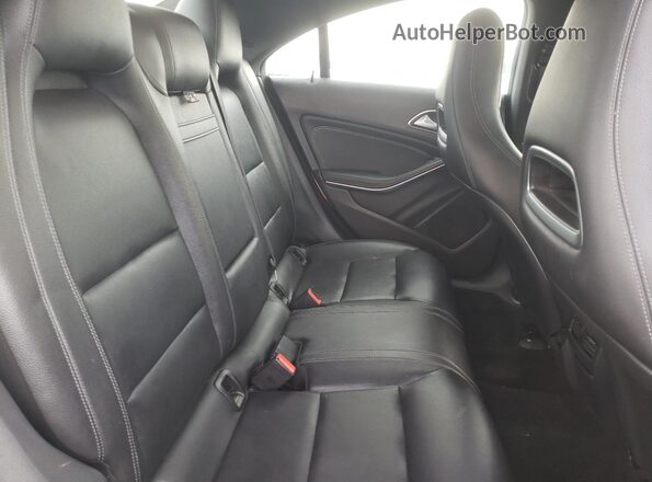WDDSJ4EB8GN323142 2016 MERCEDES-BENZ CLA-CLASS Черный Вид задних сидений