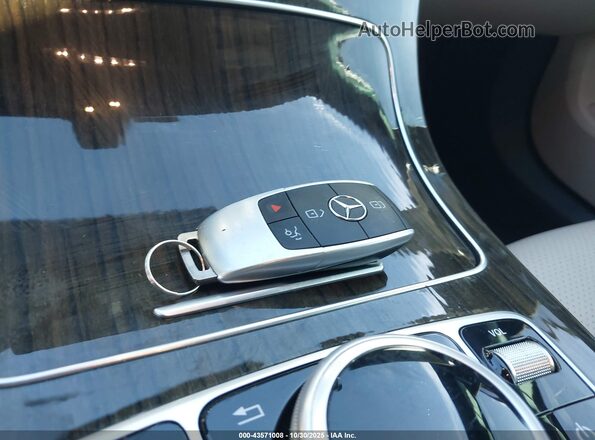 WDDWF8DB4LR556787 2020 MERCEDES-BENZ C-CLASS Черный Вид панели приборов